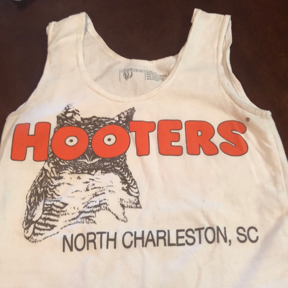 Hooters North Charleston